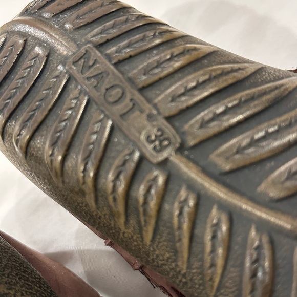 Noat Agathis Mary Jane - Picture 4 of 7